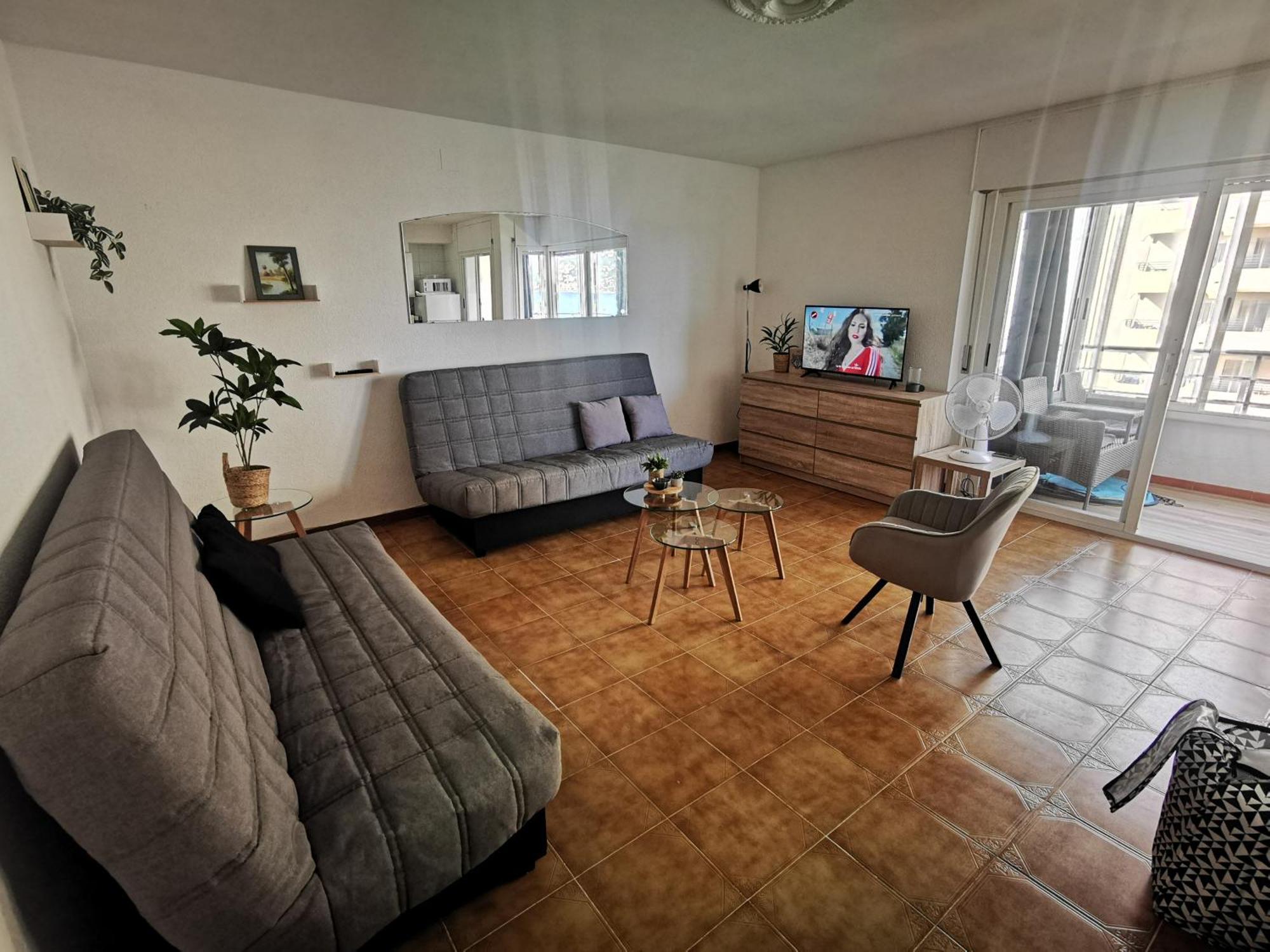 Spacieux Appartement Rose Front Mer Et Piscine Roses Luaran gambar