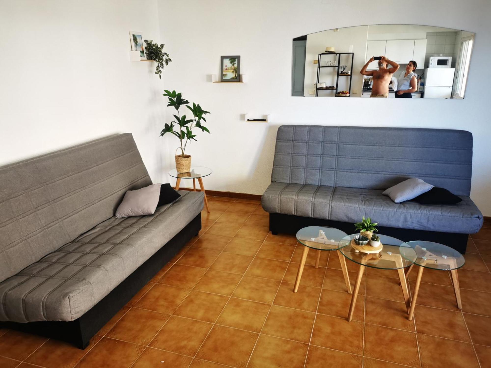 Spacieux Appartement Rose Front Mer Et Piscine Roses Luaran gambar