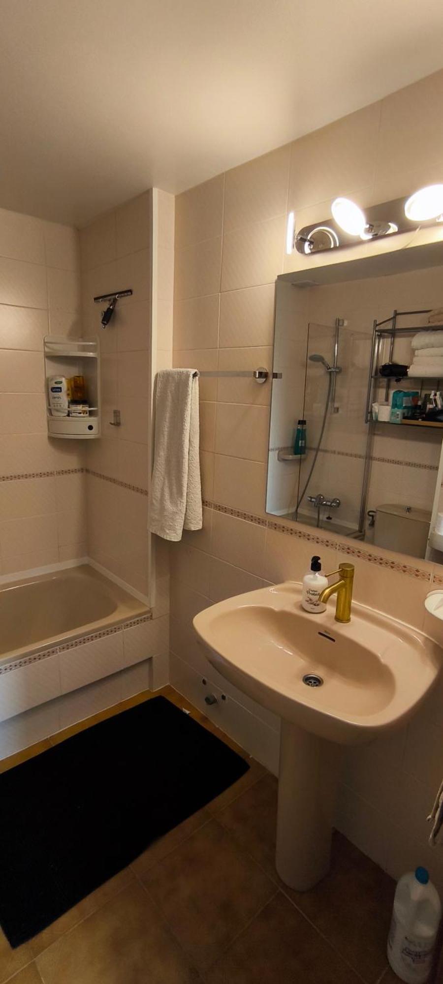 Spacieux Appartement Rose Front Mer Et Piscine Roses Luaran gambar