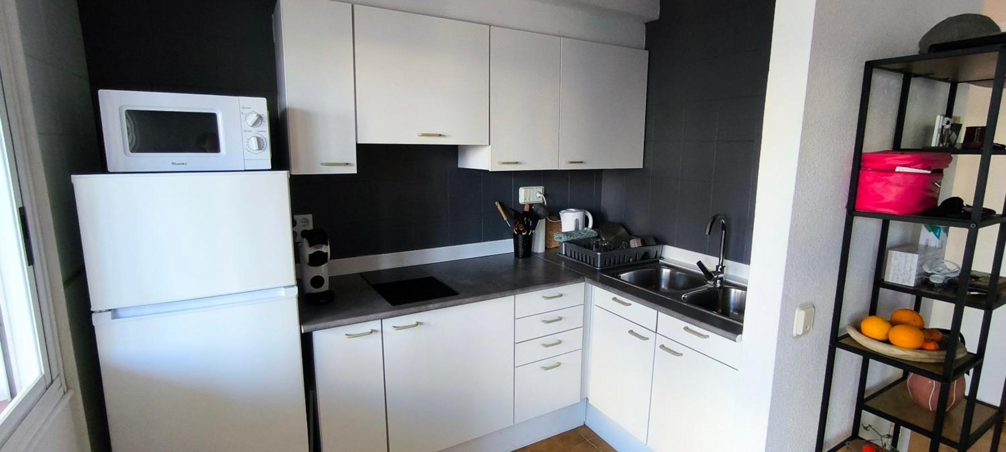 Spacieux Appartement Rose Front Mer Et Piscine Roses Luaran gambar